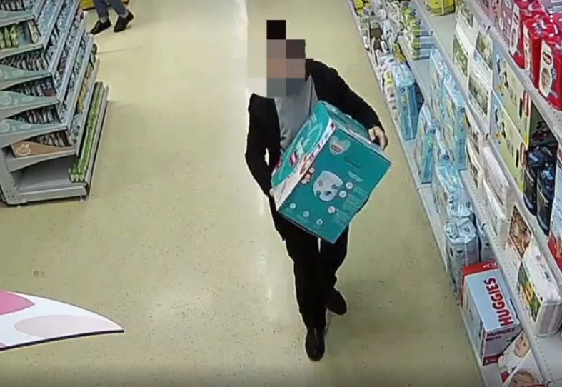 Ставрополец похитил продукты на 30 тысяч рублей в коробке из-под подгузников