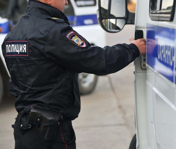 На Ставрополье оштрафован мужчина, кашлявший в лицо прохожим На Ставрополье оштрафован мужчина, кашлявший в лицо прохожим
