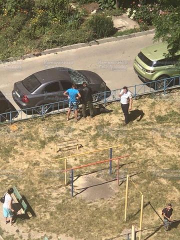 В Ставрополе с 10 этажа упал мужчина и выжил В Ставрополе с 10 этажа упал мужчина и выжил