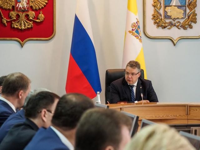 Губернатор потребовал пресекать необоснованное завышение коммунальных платежей на Ставрополье Губернатор потребовал пресекать необоснованное завышение коммунальных платежей на Ставрополье