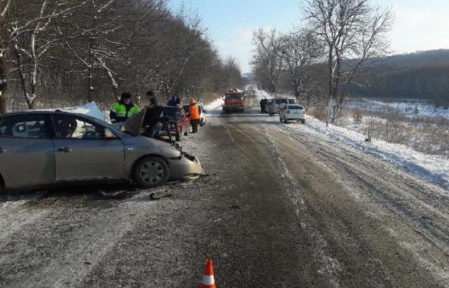 В Предгорном районе в ДТП погиб один человек, четверо — в больнице В Предгорном районе в ДТП погиб один человек, четверо — в больнице