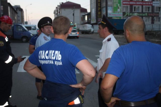 Ставропольские спасатели вернули домой заблудившегося ребёнка Ставропольские спасатели вернули домой заблудившегося ребёнка
