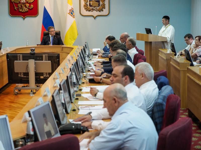 В.Владимиров: Семья — форпост противодействия радикализму В.Владимиров: Семья — форпост противодействия радикализму