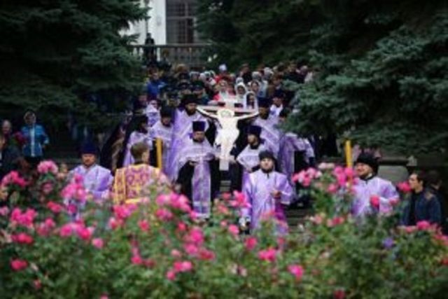 Святыню из Иерусалима пронесут по улицам Ставрополя Святыню из Иерусалима пронесут по улицам Ставрополя
