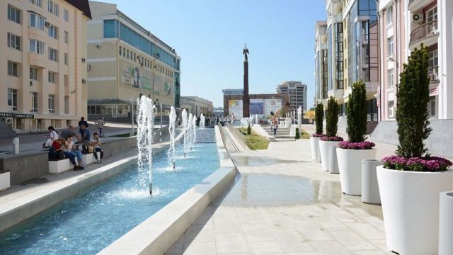 В Ставрополе на Александровской площади прошла межнациональная зарядка В Ставрополе на Александровской площади прошла межнациональная зарядка