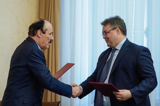 На Ставрополье прибыл глава Республики Дагестан Рамазан Абдулатипов На Ставрополье прибыл глава Республики Дагестан Рамазан Абдулатипов
