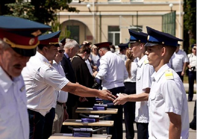 В Ставропольском президентском кадетском училище прошёл выпускной В Ставропольском президентском кадетском училище прошёл выпускной
