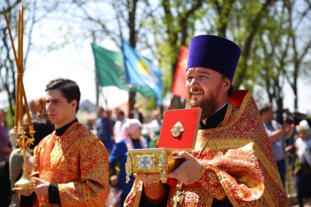 На Ставрополье привезли частицу мощей святой блаженной Матроны Московской На Ставрополье привезли частицу мощей святой блаженной Матроны Московской
