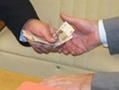 Первого зампрокурора Кисловодска поймали на получении взятки Первого зампрокурора Кисловодска поймали на получении взятки