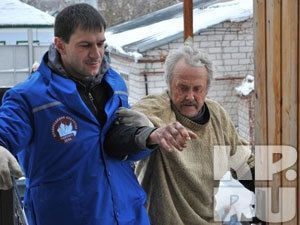 Наркоманы помогли бездомному старику найти родственников Наркоманы помогли бездомному старику найти родственников