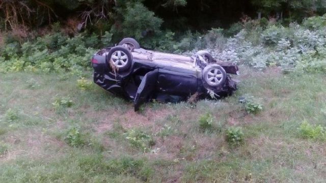На Ставрополье в перевернувшихся автомобилях погибли два водителя На Ставрополье в перевернувшихся автомобилях погибли два водителя