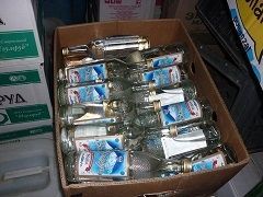 В Невинномысске ликвидирован цех по розливу алкоголя В Невинномысске ликвидирован цех по розливу алкоголя