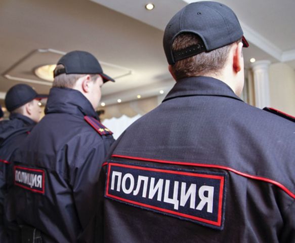 В аэропорту Минвод с авиарейса сняли троих дебоширов В аэропорту Минвод с авиарейса сняли троих дебоширов