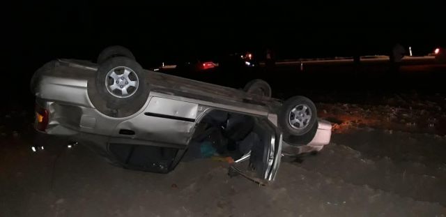 В Ставропольском крае два человека погибли в опрокинувшемся автомобиле В Ставропольском крае два человека погибли в опрокинувшемся автомобиле