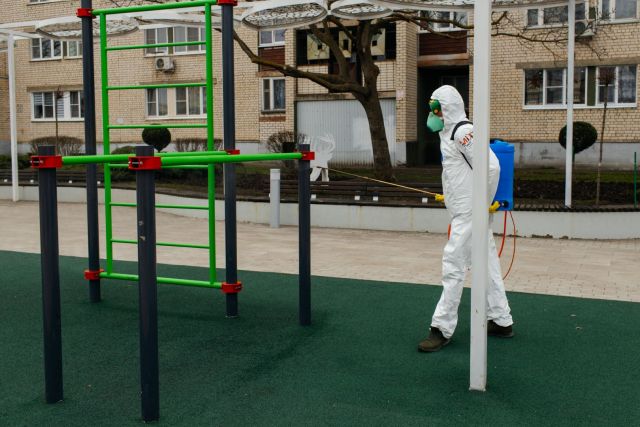 В Ставрополе проходит масштабная дезинфекция общественных мест В Ставрополе проходит масштабная дезинфекция общественных мест