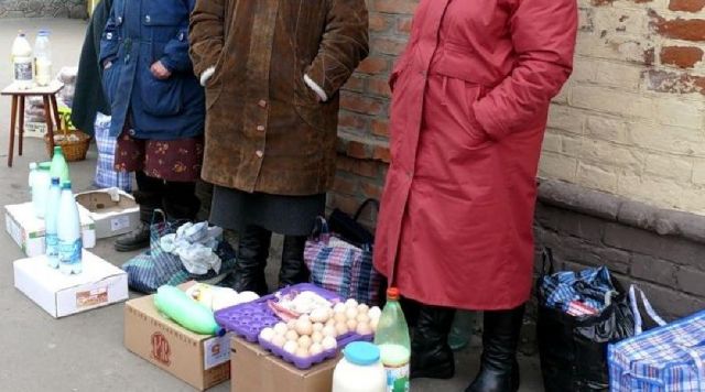В праздничные дни в Железноводске велась работа по борьбе со стихийной торговлей В праздничные дни в Железноводске велась работа по борьбе со стихийной торговлей