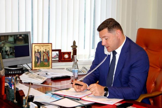 Глава Кисловодска Александр Курбатов больше недели остаётся в коме после падения с электросамоката Глава Кисловодска Александр Курбатов больше недели остаётся в коме после падения с электросамоката