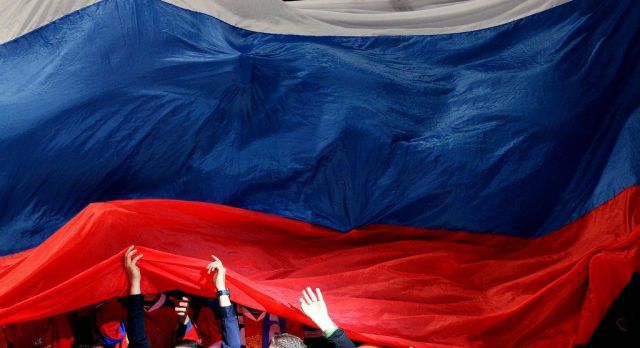 В Ставрополе вывесят российский флаг размером с многоэтажный дом В Ставрополе вывесят российский флаг размером с многоэтажный дом