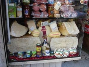 На Ставрополье за год произвели больше мяса, меньше молока На Ставрополье за год произвели больше мяса, меньше молока
