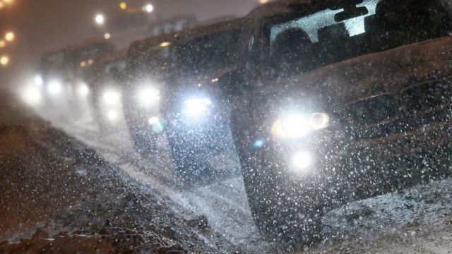 На Ставрополье обильный снегопад осложнил дорожную ситуацию На Ставрополье обильный снегопад осложнил дорожную ситуацию