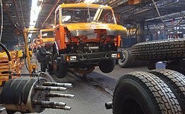 Сотрудники "Автоприцеп-КАМАЗ" приступили к работе после вынужденного отпуска Сотрудники "Автоприцеп-КАМАЗ" приступили к работе после вынужденного отпуска