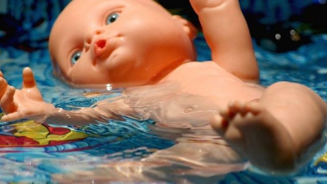 В Михайловске в бассейне утонула 8-летняя девочка В Михайловске в бассейне утонула 8-летняя девочка