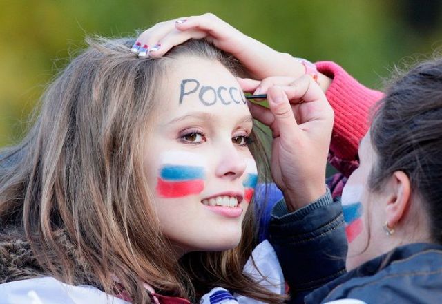 За фото с выборов президента РФ ставропольцы получат 100 «айфонов» За фото с выборов президента РФ ставропольцы получат 100 «айфонов»