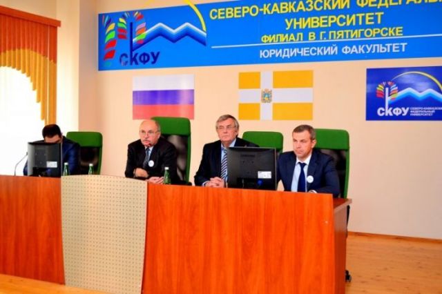С начала года в крае возбуждено 56 уголовных дел по взяткам в образовательных учреждениях. С начала года в крае возбуждено 56 уголовных дел по взяткам в образовательных учреждениях.
