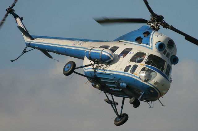 В Ставропольском крае упал вертолёт Ми-2 В Ставропольском крае упал вертолёт Ми-2