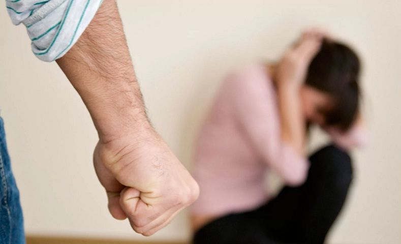 В Лермонтове мужчина до смерти забил женщину за отказ идти домой В Лермонтове мужчина до смерти забил женщину за отказ идти домой