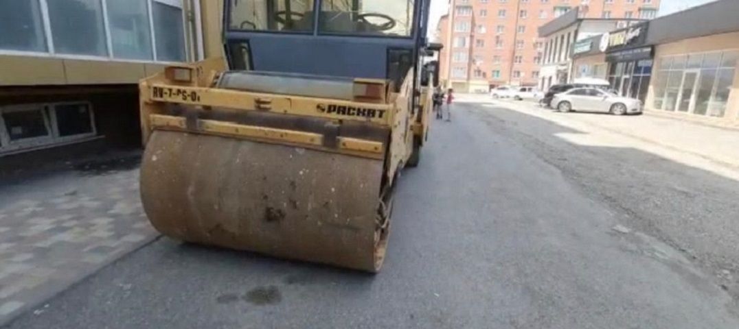Сразу в пяти сёлах Предгорного района в этом году ведётся ремонт дорог за счет края Сразу в пяти сёлах Предгорного района в этом году ведётся ремонт дорог за счет края