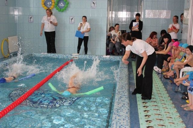 В Ставрополе прошли соревнования по плаванию среди детских садов В Ставрополе прошли соревнования по плаванию среди детских садов