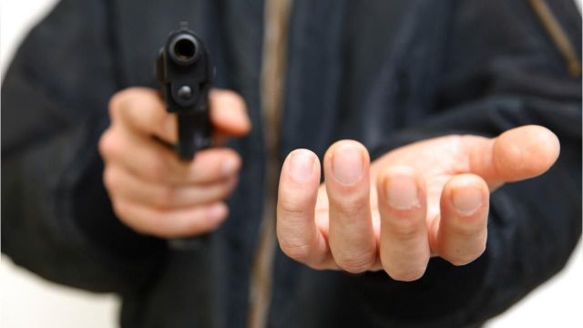 В Ставрополе местный житель ограбил аптеку и продуктовый магазин В Ставрополе местный житель ограбил аптеку и продуктовый магазин