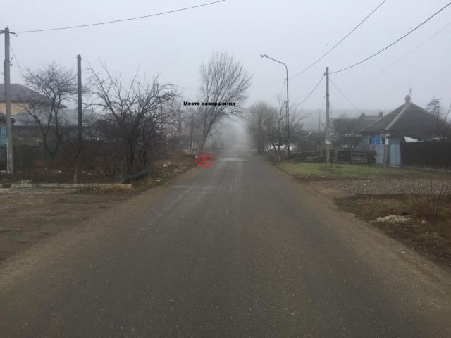 В Ставропольском крае нетрезвый водитель внедорожника врезался в дерево В Ставропольском крае нетрезвый водитель внедорожника врезался в дерево