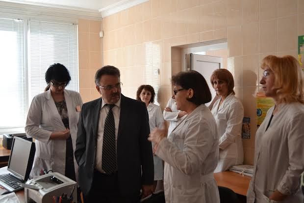 Ставропольский краевой центр по борьбе со СПИД отметил 25-летний юбилей Ставропольский краевой центр по борьбе со СПИД отметил 25-летний юбилей