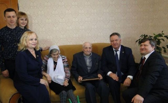Супружеская пара на Ставрополье отметила 70-летие совместной жизни Супружеская пара на Ставрополье отметила 70-летие совместной жизни