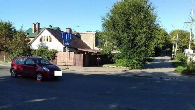 В Пятигорске водитель легковушки сбил школьницу В Пятигорске водитель легковушки сбил школьницу