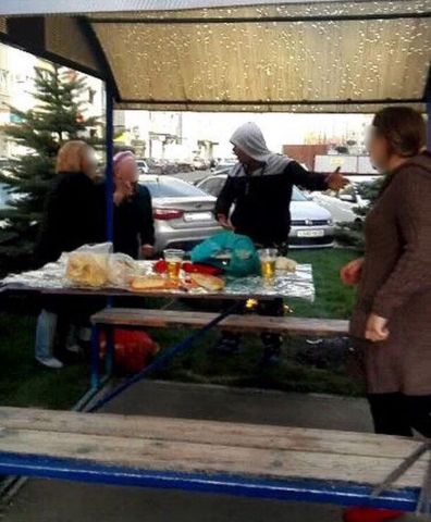 Шашлыки на детской площадке стали причиной драки в Ставрополе Шашлыки на детской площадке стали причиной драки в Ставрополе