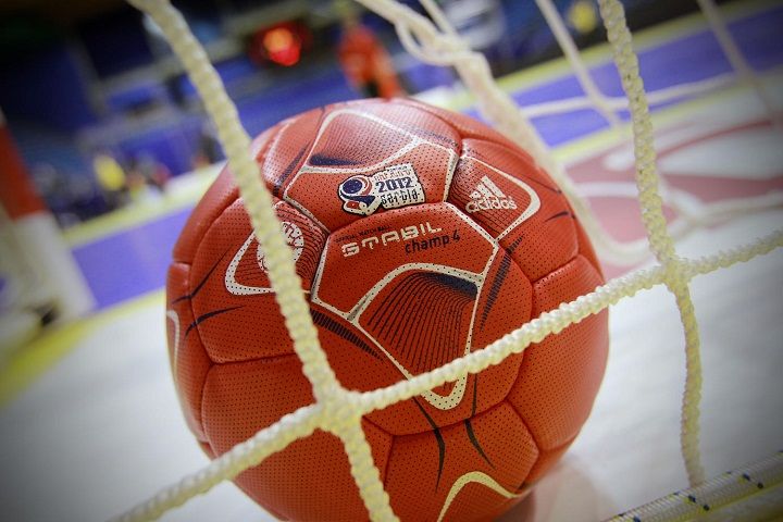 Ставропольский «Динамо-Виктор» сражается за бронзу чемпионата России по гандболу Ставропольский «Динамо-Виктор» сражается за бронзу чемпионата России по гандболу
