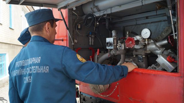 Ставропольские спасатели достали пса из канализационного люка, где он провёл три дня Ставропольские спасатели достали пса из канализационного люка, где он провёл три дня