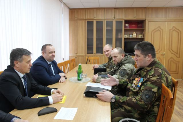«Мусорная» реформа, капремонт и водоснабжение волнуют жителей Труновского района «Мусорная» реформа, капремонт и водоснабжение волнуют жителей Труновского района
