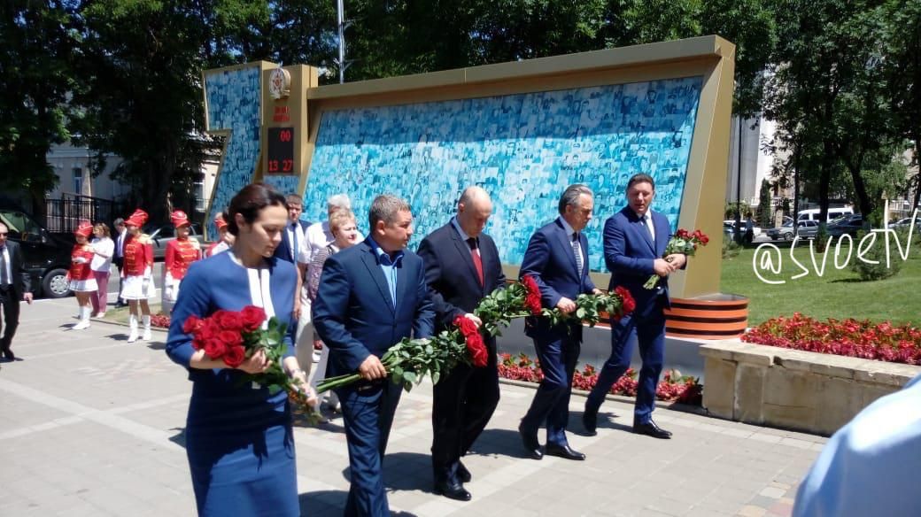 Вице-премьер Виталий Мутко и министр РФ по делам Северного Кавказа Сергей Чеботарев прибыли на Ставрополье Вице-премьер Виталий Мутко и министр РФ по делам Северного Кавказа Сергей Чеботарев прибыли на Ставрополье