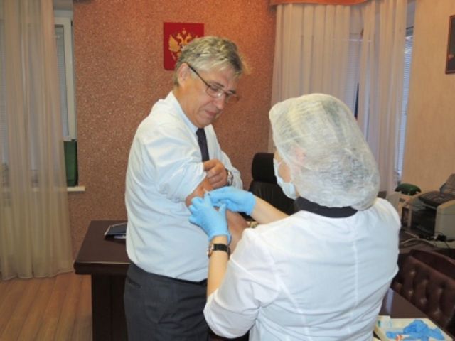 Около 300 тысяч ставропольцев сделали прививку от гриппа Около 300 тысяч ставропольцев сделали прививку от гриппа