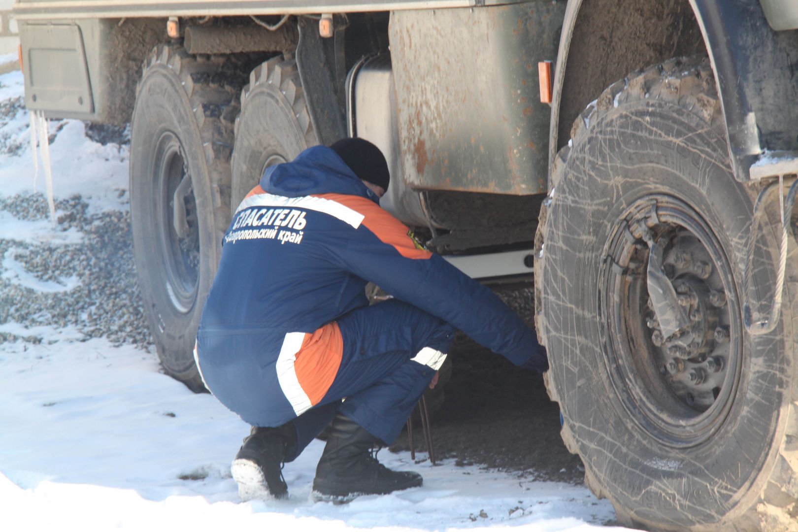 Ставропольские спасатели ликвидировали последствия двух ДТП Ставропольские спасатели ликвидировали последствия двух ДТП