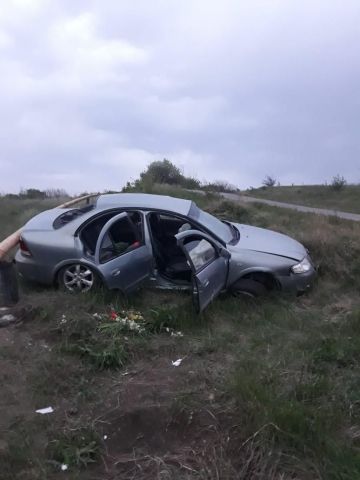 На Ставрополье водитель легковушки сбежал, оставив троих раненых на месте ДТП На Ставрополье водитель легковушки сбежал, оставив троих раненых на месте ДТП