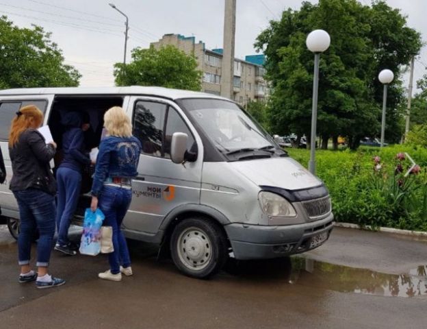 В пострадавших от паводка районах Ставрополья начал работу мобильный офис МФЦ В пострадавших от паводка районах Ставрополья начал работу мобильный офис МФЦ