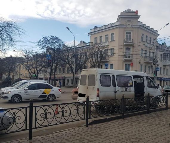 Из-за резкого торможения маршрутки пострадала маленькая ставропольчанка Из-за резкого торможения маршрутки пострадала маленькая ставропольчанка