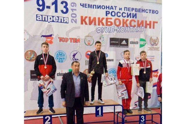 Ставропольский кикбоксер завоевал золото первенства России Ставропольский кикбоксер завоевал золото первенства России