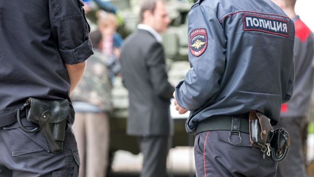 В Ставропольском крае полицейские поймали 200 квартирантов-нелегалов В Ставропольском крае полицейские поймали 200 квартирантов-нелегалов