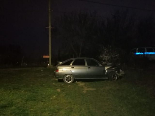 В Ставрополе лишенный прав пьяный водитель врезался в опору ЛЭП В Ставрополе лишенный прав пьяный водитель врезался в опору ЛЭП
